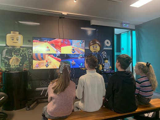 E1B12002500C4964A7C13833AE9BA072